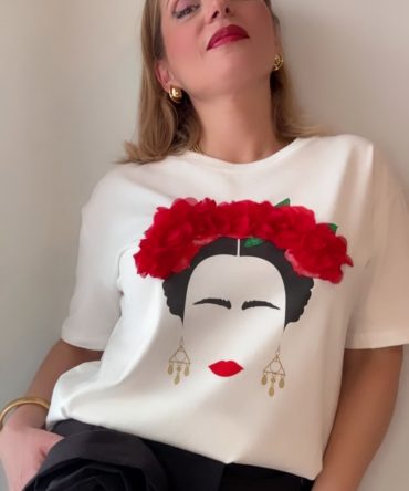 T-Shirt Φρίντα Κάλο